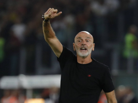 Luis Kastro smenjen, Pioli preuzima Al Nasr