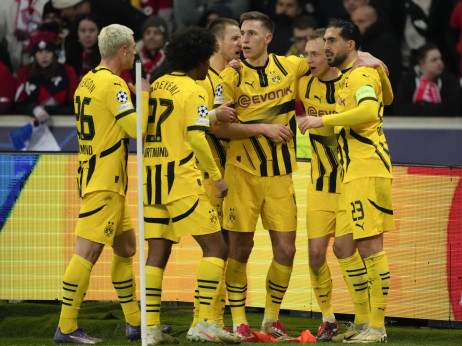 Dortmund ne odustaje od LŠ: Lopta ponovo "u terenu" Frajburga