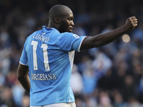 (VIDEO) Napoli preživeo Milan: Politano i Lukaku trče trku za Interom, Jović golom uneo samo neizvesnost